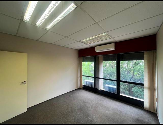 BUSINESS PROPERTY TO RENT IN BRACKENHURST